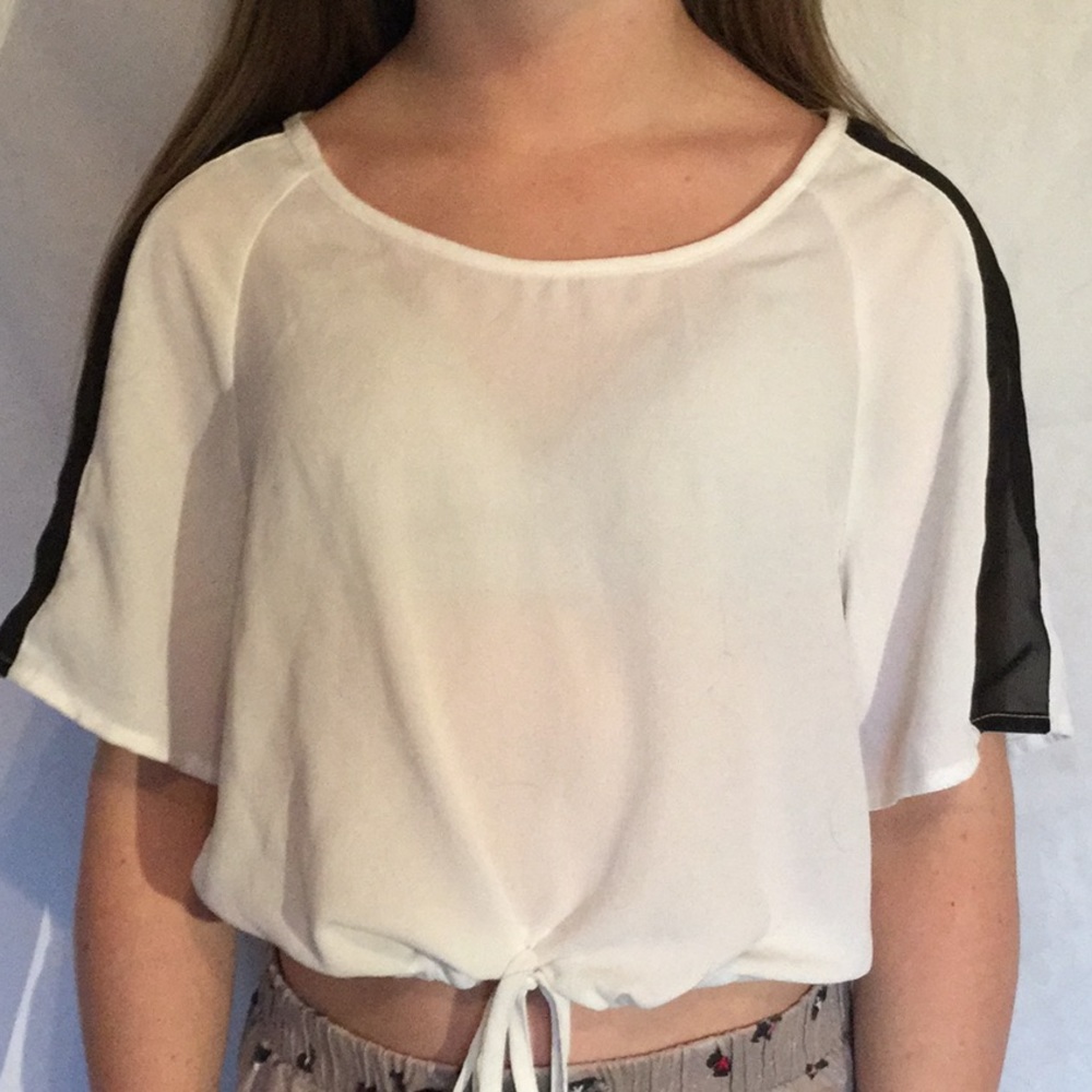 Black and White Crop Top